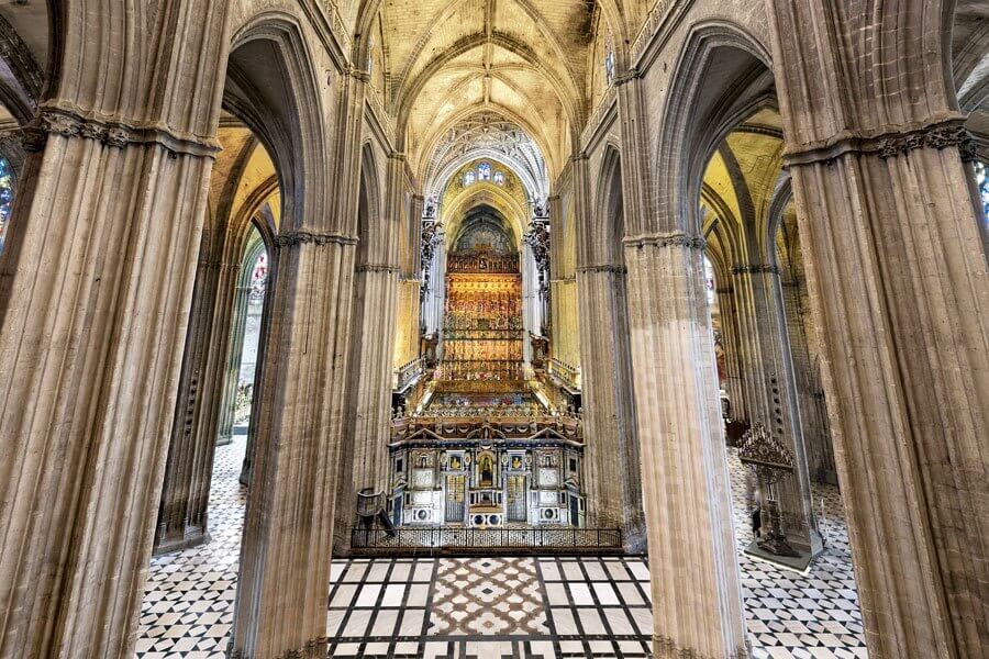 Ruta Guíada en Sevilla por la Catedral Nave central